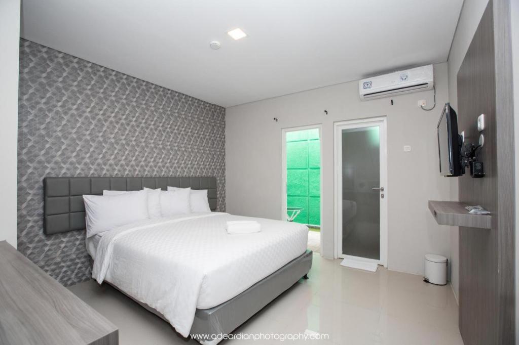 Smart Budget Hotel 2*